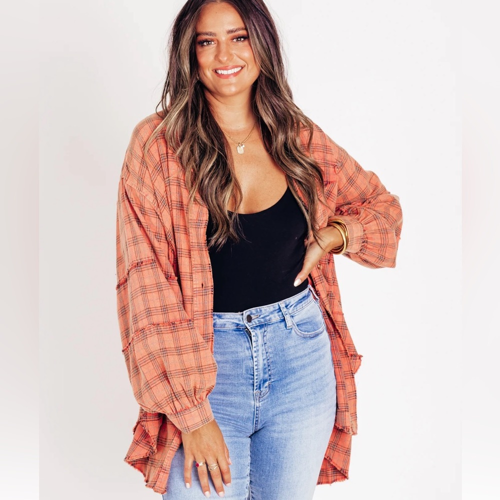 Easel Distressed Oversized Flannel